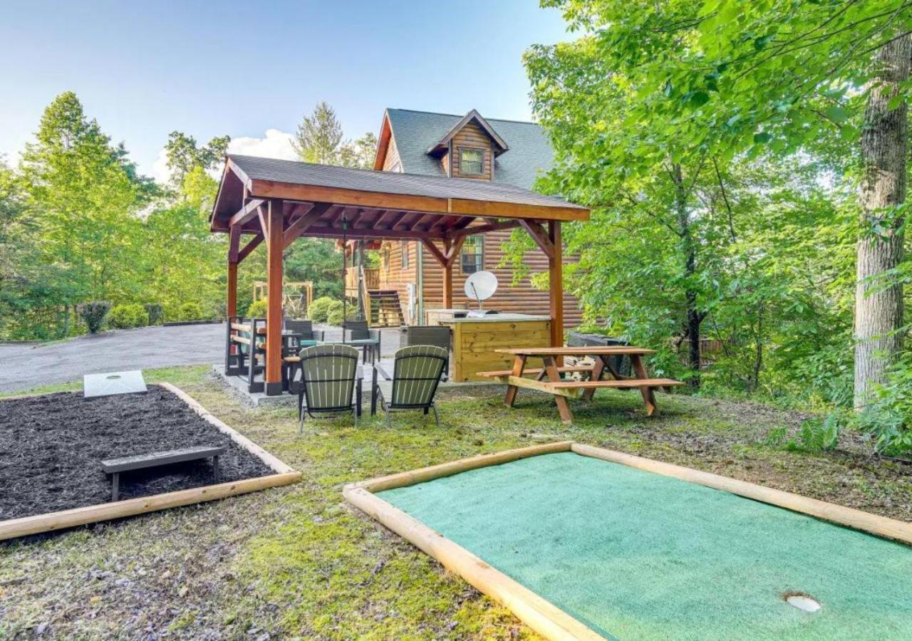 Fabulous Pet-Friendly, Family Cabin With Outdoor Kitchen, Hot Tub, Sauna, Fireplace, Theater Room, Arcade, Pool Table, And Fire Pit Within Minuties Of Dollywood Sevierville Buitenkant foto