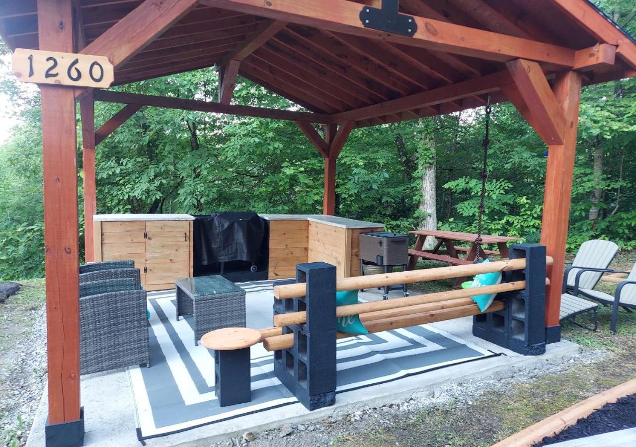 Fabulous Pet-Friendly, Family Cabin With Outdoor Kitchen, Hot Tub, Sauna, Fireplace, Theater Room, Arcade, Pool Table, And Fire Pit Within Minuties Of Dollywood Sevierville Buitenkant foto