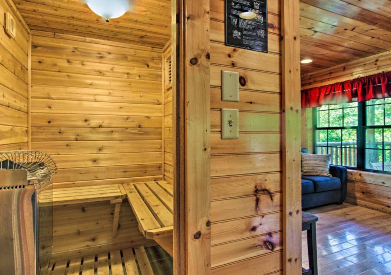 Fabulous Pet-Friendly, Family Cabin With Outdoor Kitchen, Hot Tub, Sauna, Fireplace, Theater Room, Arcade, Pool Table, And Fire Pit Within Minuties Of Dollywood Sevierville Buitenkant foto