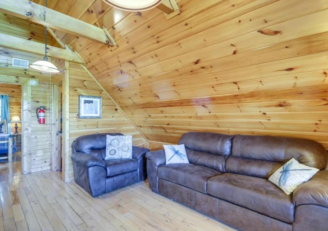 Fabulous Pet-Friendly, Family Cabin With Outdoor Kitchen, Hot Tub, Sauna, Fireplace, Theater Room, Arcade, Pool Table, And Fire Pit Within Minuties Of Dollywood Sevierville Buitenkant foto