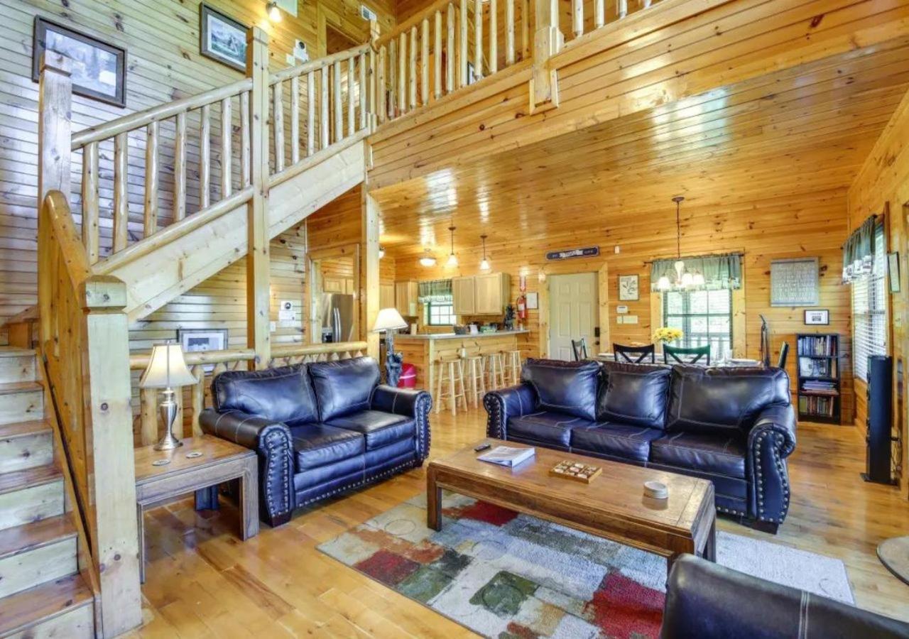 Fabulous Pet-Friendly, Family Cabin With Outdoor Kitchen, Hot Tub, Sauna, Fireplace, Theater Room, Arcade, Pool Table, And Fire Pit Within Minuties Of Dollywood Sevierville Buitenkant foto
