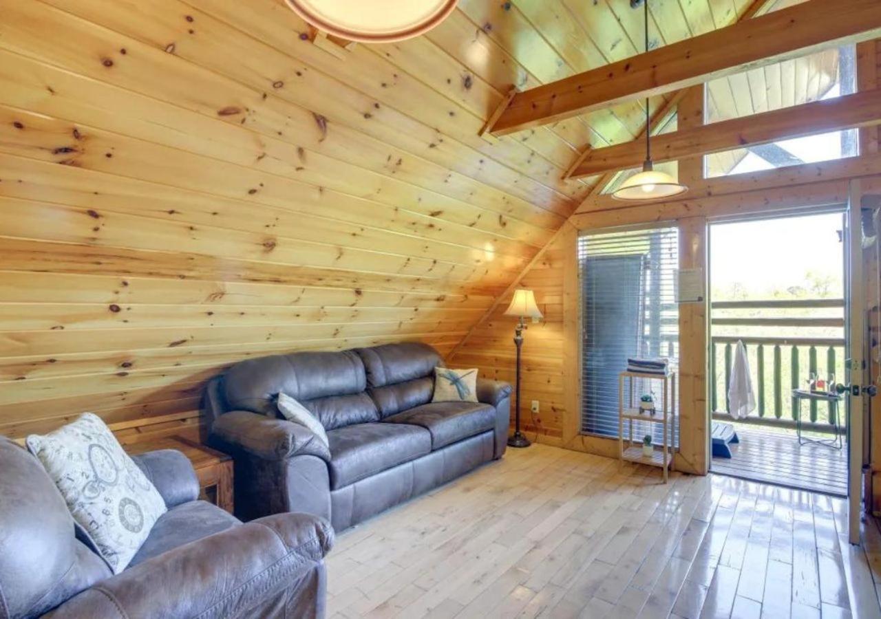 Fabulous Pet-Friendly, Family Cabin With Outdoor Kitchen, Hot Tub, Sauna, Fireplace, Theater Room, Arcade, Pool Table, And Fire Pit Within Minuties Of Dollywood Sevierville Buitenkant foto