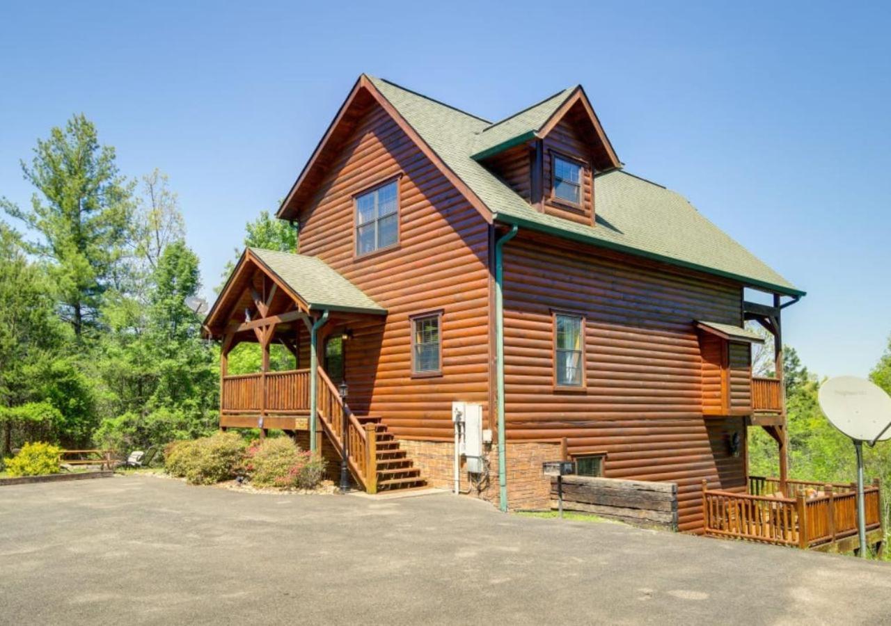 Fabulous Pet-Friendly, Family Cabin With Outdoor Kitchen, Hot Tub, Sauna, Fireplace, Theater Room, Arcade, Pool Table, And Fire Pit Within Minuties Of Dollywood Sevierville Buitenkant foto